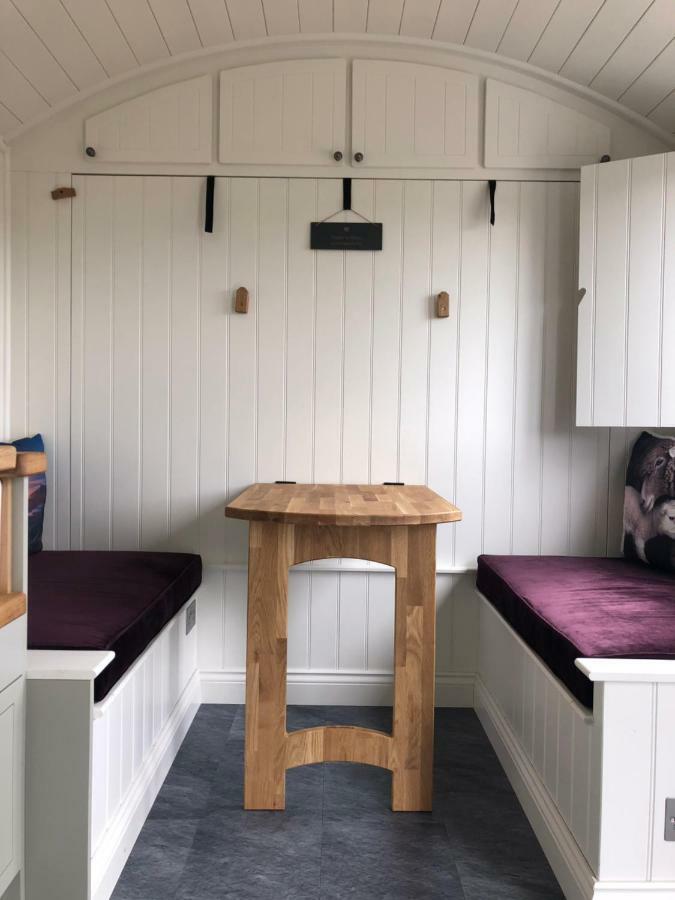 The Shepherds Hut Vila Lonmore Exterior foto